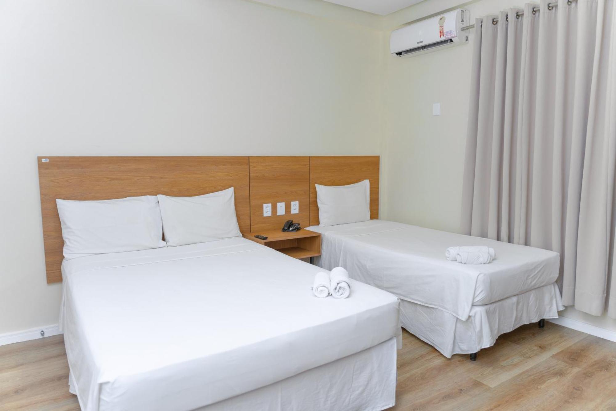 Hotel Equinocios Essential باركارينا المظهر الخارجي الصورة
