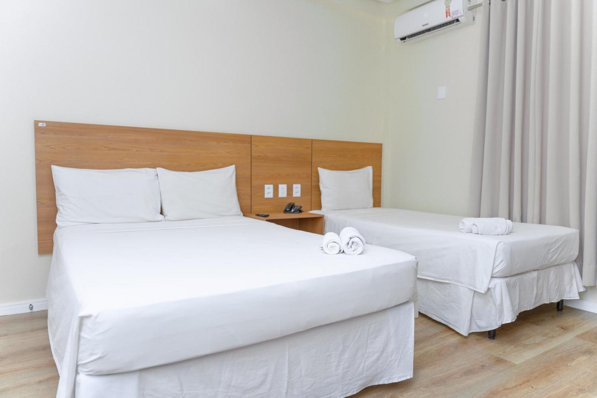 Hotel Equinocios Essential باركارينا المظهر الخارجي الصورة