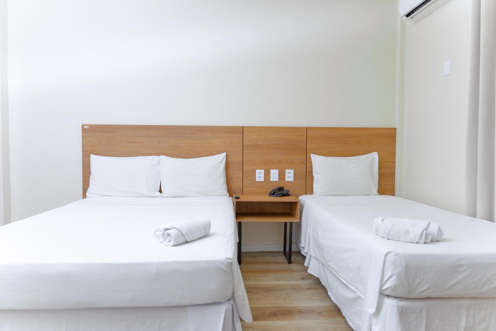 Hotel Equinocios Essential باركارينا المظهر الخارجي الصورة
